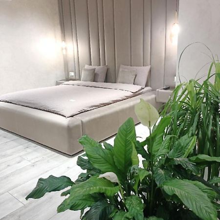 2К Шикарний Люкс! Apartment Khmelnytskyi Exterior photo