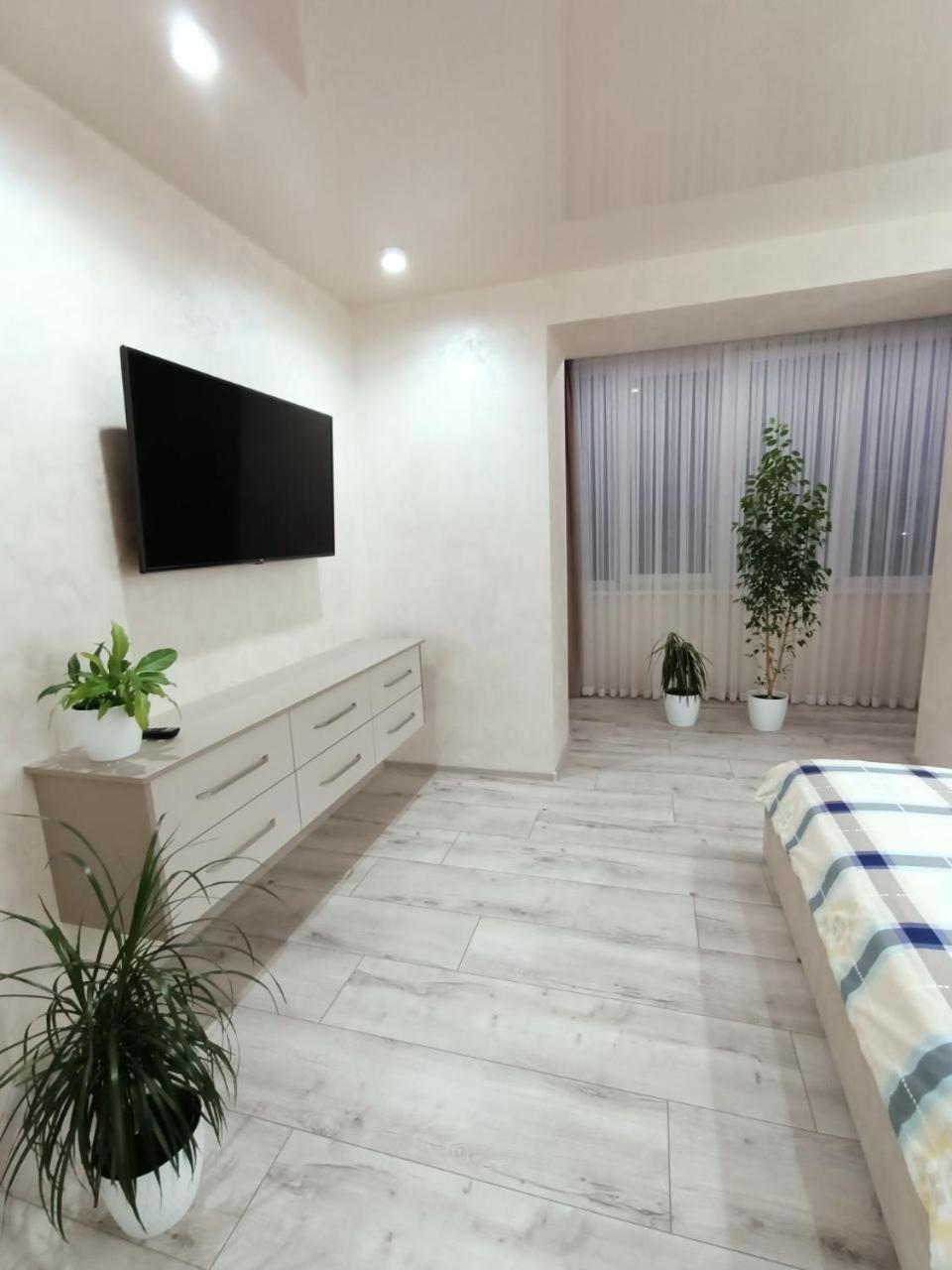 2К Шикарний Люкс! Apartment Khmelnytskyi Exterior photo