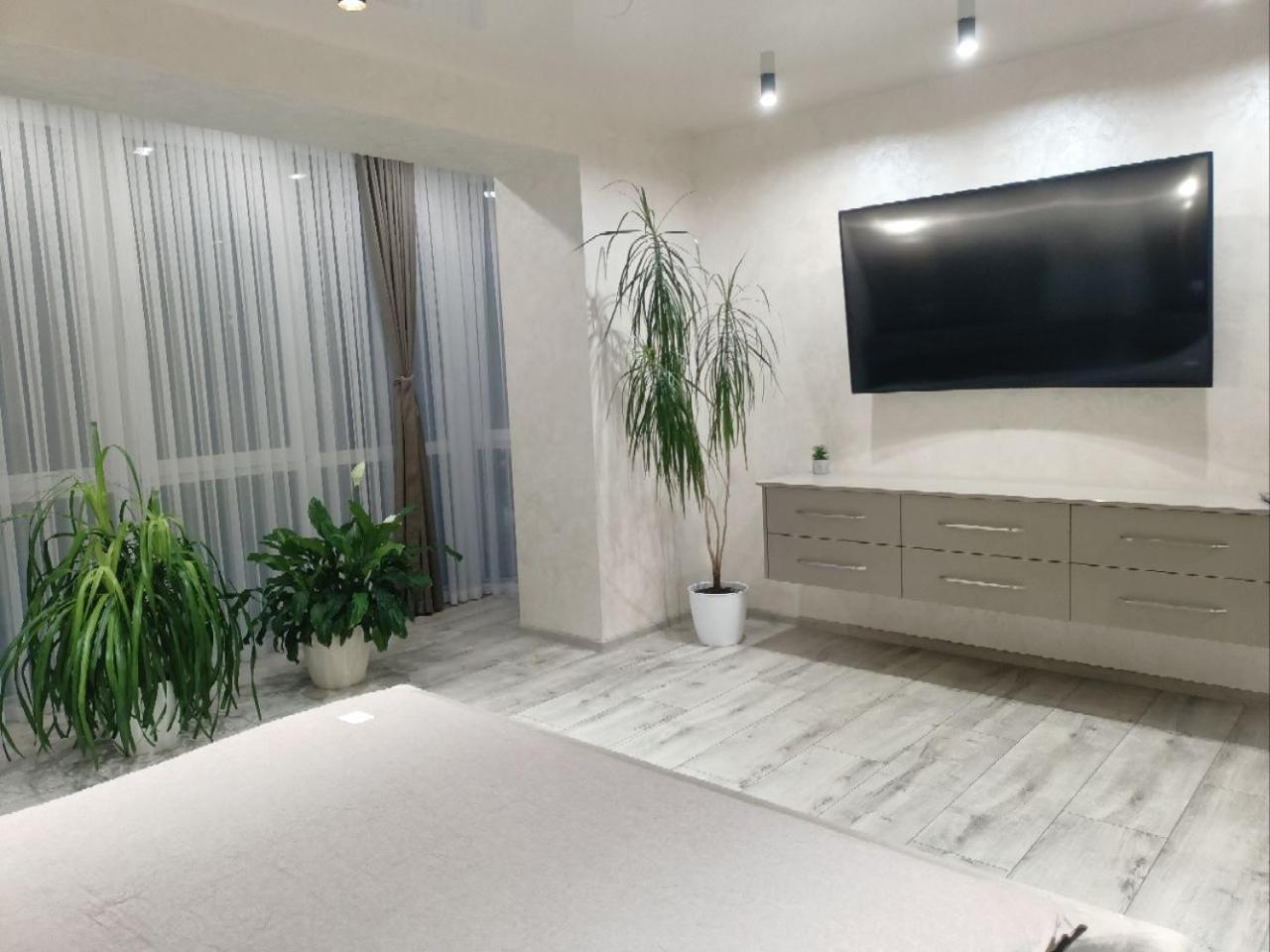 2К Шикарний Люкс! Apartment Khmelnytskyi Exterior photo